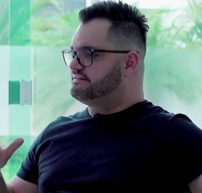 Ex-marido de Naiara Azevedo nega agressão contra cantora: Vou provar minha inocência Rafael Cabral concedeu uma entrevista ao jornal Extra