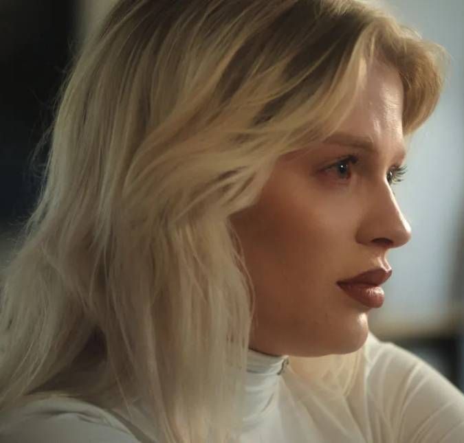 A artista também quebrou o silêncio e desabafou sobre o caso de racismo