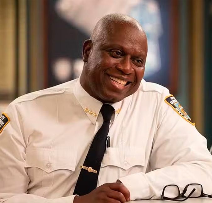 Causa da morte de Andre Braugher, ator de Brooklyn Nine-Nine, é divulgada O intérprete do capitão Ray Holt morreu aos 61 anos de idade