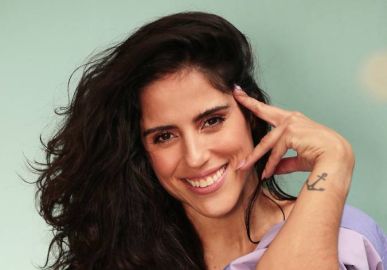 Camilla Camargo fala sobre rituais de fim de ano e entrega novo projeto já gravado para 2024