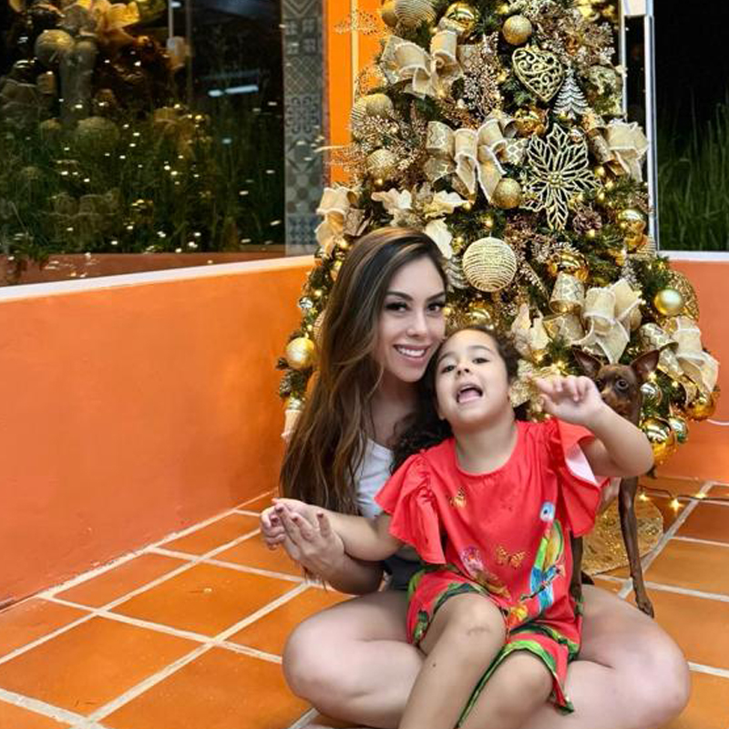 Deia Cypri, esposa de Edson, revela o que não pode faltar na ceia de Natal de sua família