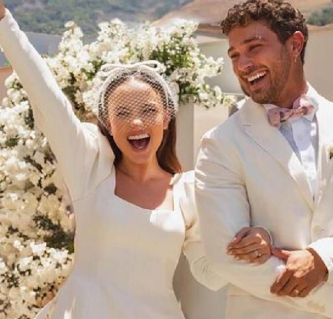 Eita! Pais de Larissa Manoela não foram convidados para casamento da filha De acordo com a Globo, Silvana e Gilberto ficaram sabendo da cerimônia pelas redes sociais