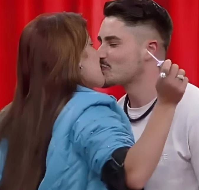 A cantora foi a grande campeã do reality show