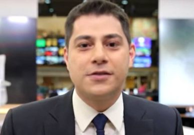 Ainda sem previsão de alta hospitalar, Evaristo Costa tranquiliza fãs: <i>Agora estou bem</i>