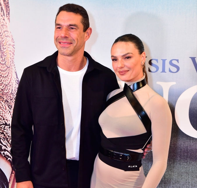 Noiva, Isis Valverde curte viagem à Bahia com Marcus Buaiz e família