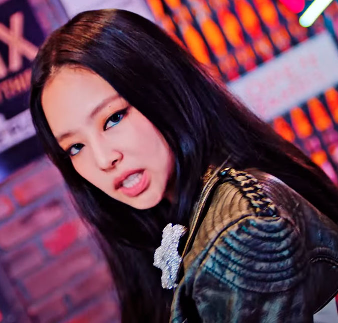 Jennie, do <i>BLACKPINK</i>, revela sonho de lançar álbum solo em 2024