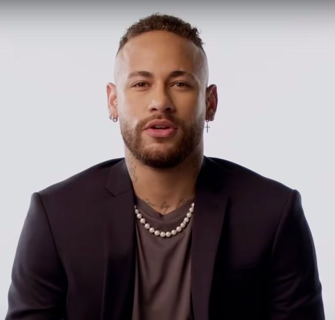 Neymar Jr. estava vivendo romance com mãe de bebê, mas ficou surpreso com gravidez, diz colunista A moça supostamente estaria grávida de três meses