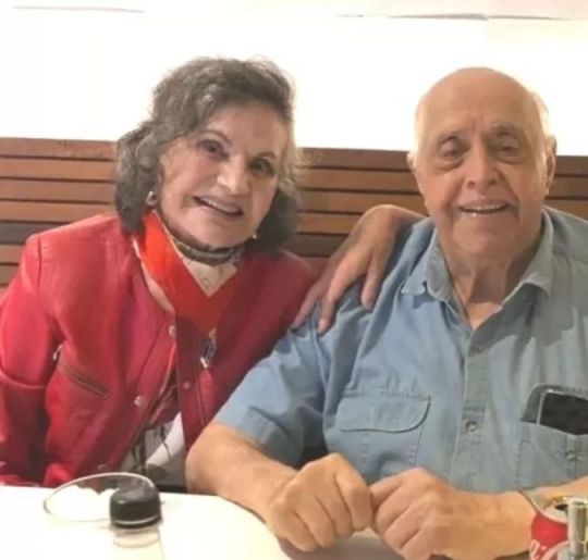 Rosamaria Murtinho celebra mais de 60 anos com Mauro Mendonça. Veja outros casamentos duradouros!