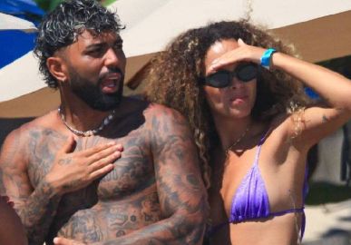 Estão namorando? Gabigol vai à praia com Julia Rodrigues e aumenta rumor de relacionamento