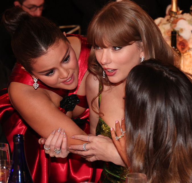 Selena Gomez acaba com curiosidade e entrega conteúdo da fofoca que contou para Taylor Swift