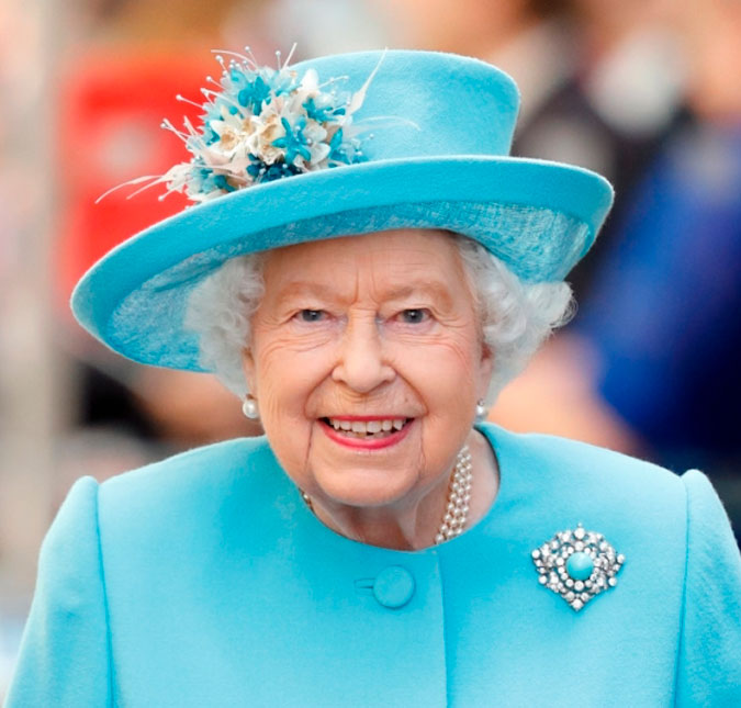Rainha Elizabeth II teria ficado <i>furiosa</i> com Príncipe Harry e Meghan Markle falarem que nome da filha foi aprovado por ela