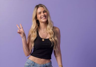 Pai de Yasmin Brunet sai em defesa da modelo após falas de Rodriguinho no <i>BBB24: Não há necessidade de mostrar a beleza aos cegos</I>