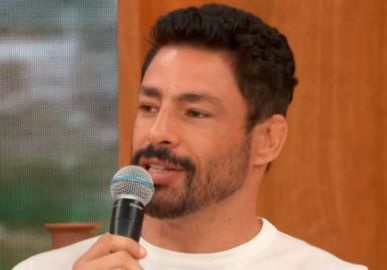 Cauã Reymond revela que um dos atores passou mal na gravação da última cena de <i>Terra e Paixão: - Acho que foi a emoção</i>