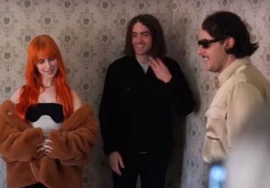 Eles não vêm mais! <i>Paramore</i> cancela apresentação no <i>Lollapalooza Brasil 2024</i> e novo <i>headliner</i> é anunciado
