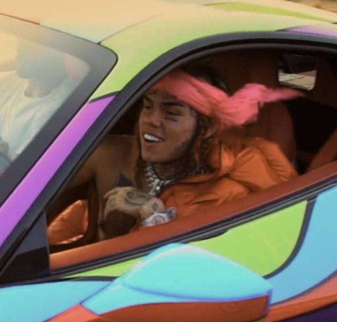 Pela terceira vez, <i>rapper</i> Tekashi 6ix9ine é preso após acusação de violência doméstica