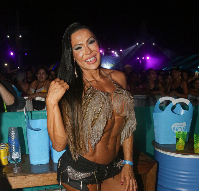 Lesionada, Gracyanne Barbosa ficará de fora do Carnaval e rebate <I>haters: A internet está doente</I>
