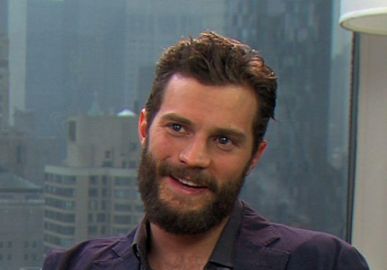 Após ter contato com lagartas, Jamie Dornan, ator de <I>50 Tons de Cinza</I>, tem ataque cardíaco
