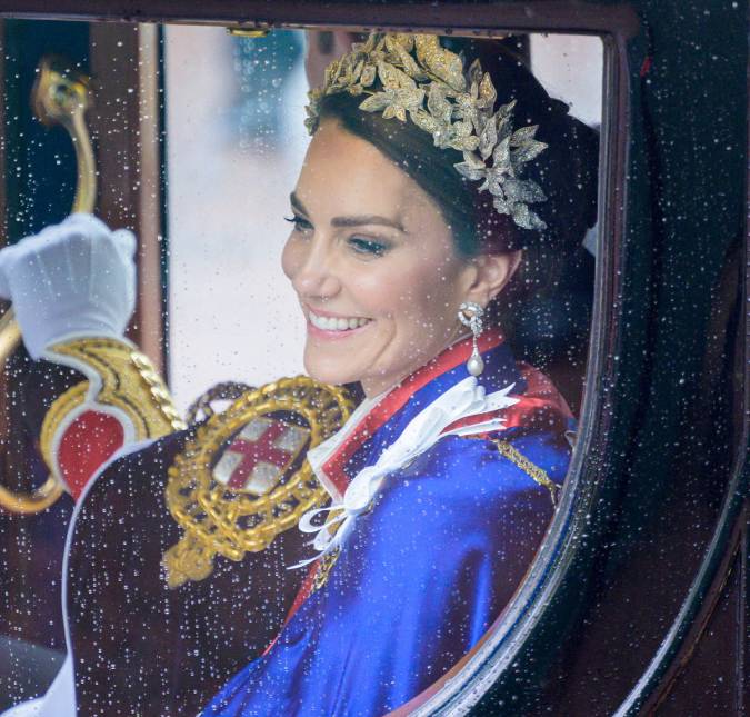 Kate Middleton segue internada uma semana após fazer procedimento no abdômen