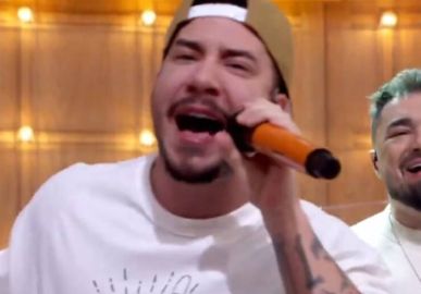 Vocalista do <i>Jeito Moleque</i> erra letra de <i>hit</i> dos <i>Backstreet Boys</i> e vira <i>meme</i> na <i>web</i>