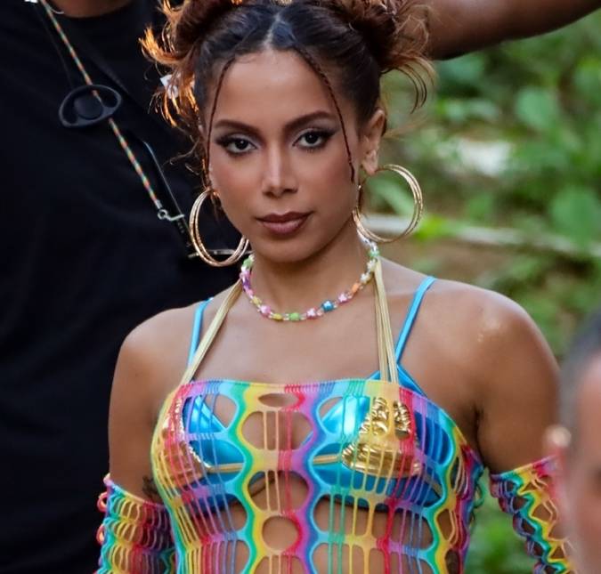 Anitta diz estar vivendo romance secreto: <I>É tão gostoso viver sem ninguém ficar sabendo</i>