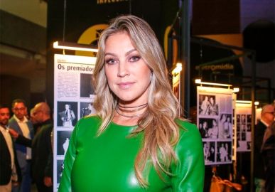 Luana Piovani revela se conversa com Pedro Scooby