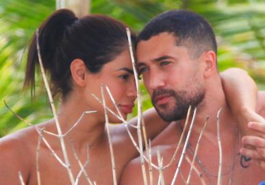 O amor está no ar! Lexa curte praia ao lado do namorado, Ricardo Vianna