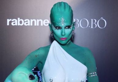 Deborah Secco faz investimento de 100 mil reais em preparação para o <i>Baile da Vogue</i>, diz site
