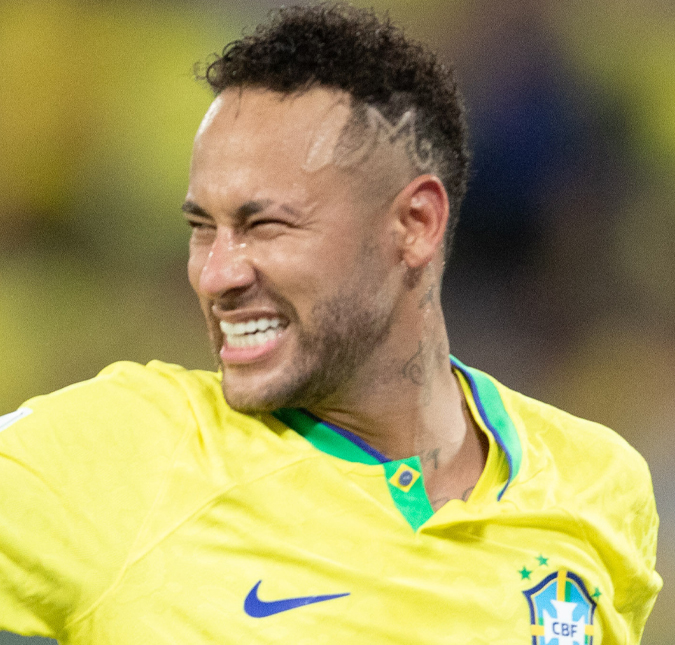 Neymar Jr. publica fotos ao lado de Mavie e Bruna Biancardi e encanta internautas