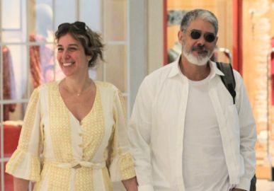 Esposa da William Bonner, Natasha Dantas compartilha clique ao lado do apresentador