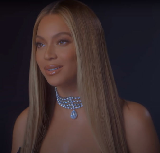 Brasileira acusa Beyoncé de plágio e jornalista afirma festa da cantora no Brasil