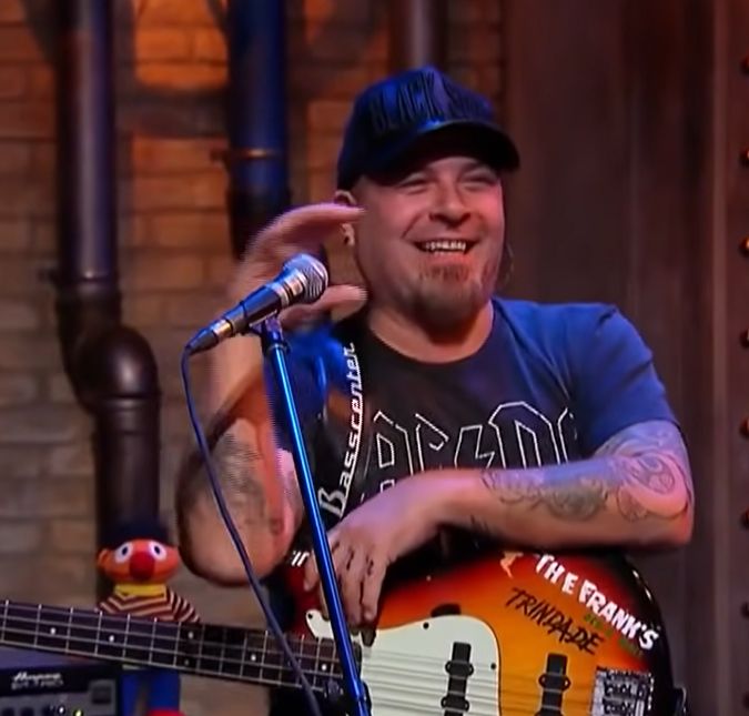 Isabella Aglio ainda aproveitou para rebater recentes ataques