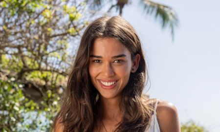Theresa Fonseca, atriz de <i>Renascer</i>, fala sobre personagem: <i>- Ela é uma menina que é extremamente carente</i>