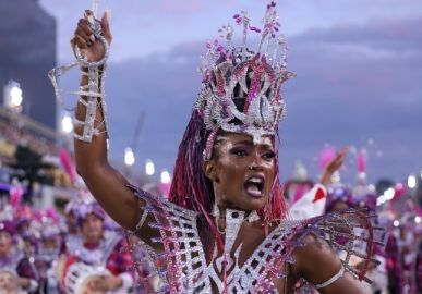 Com Erika Januza como Rainha de Bateria, Unidos da Viradouro é campeã de 2024 do Carnaval no Rio de Janeiro