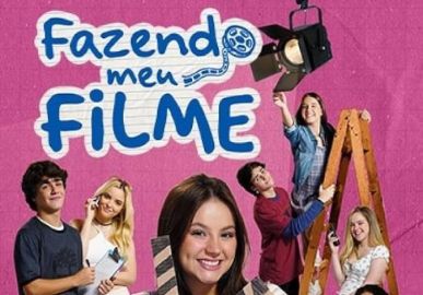 Adaptação do livro de Paula Pimenta, <i>Fazendo Meu Filme</i> encanta ao apostar no ludismo e detalhes minuciosos no roteiro