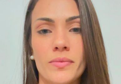 Talita Rocca, esposa de Leandrinho, conta que dois homens tentaram sequestrar sua filha: <i>- Desabei de chorar pensando no que poderia ter acontecido</i>
