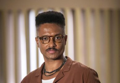 Ator de <I>Vai Na Fé</I>, Orlando Caldeira sai de coma induzido após acidente durante Carnaval de Salvador