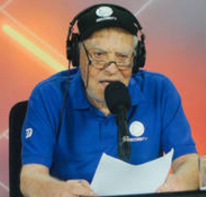 Silvio Luiz tem estado de saúde atualizado após internação em UTI: Já está no quarto O narrador esteve internado na UTI para realização de exames