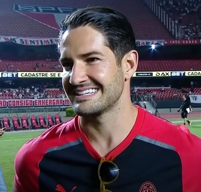 Alexandre Pato revela para quem é a sua torcida para o Paredão no BBB24 Os internautas comentaram sobre a opinião do jogador