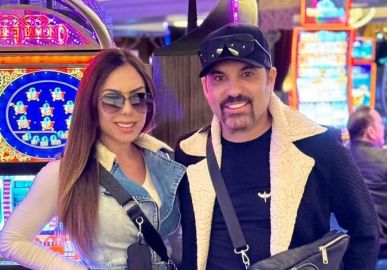 O amor está no ar! Deia Cypri sobre viagem para Las Vegas com o marido, Edson: <i>Estamos desfrutando de uma espécie de lua de mel</i>