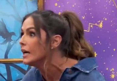 Visita ilustre! Deborah Secco aparece na casa do <i>BBB24</i> e gera burburinho entre os participantes