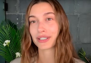 Hailey Bieber teria ficado chateada com o pai após ele pedir orações para ela e Justin, diz jornal