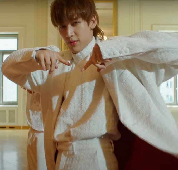 Cantor de K-Pop, Bambam revela que gostaria de encontrar Anitta no Brasil: - Talvez a convide para o show O ESTRELANDO participou de uma coletiva de imprensa com o cantor