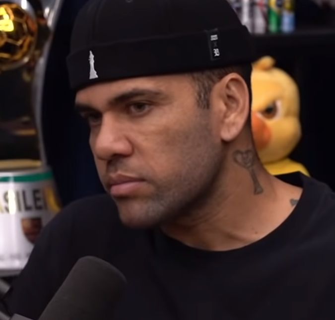 Dinheiro doado pela família de Neymar Jr. para Daniel Alves vira alvo do Ministério Público da Espanha O valor dado ao ex atleta ajudou com que sua pena por estupro fosse reduzida