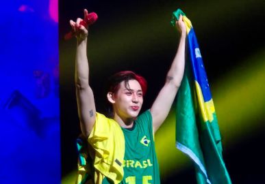 Bambam leva plateia à loucura em primeiro <i>show</i> no Brasil e promete não demorar para retornar