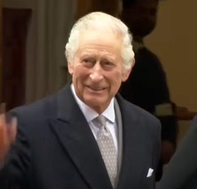 Em meio a tratamento contra câncer, Rei Charles III cumpre segundo dia de reuniões no palácio