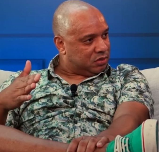 Anderson Leonardo, do Molejo, faz imunoterapia para câncer raro A equipe está esperançosa para que ele retorne ao palcos em breve