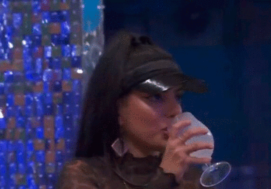 Fernanda toma punição durante festa e todos os participantes do <i>BBB24</I> vão para o <i>Tá Com Nada</i>