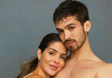 João Guilherme surpreende internautas após clique ao lado da mãe: <i>Parece irmã</i>