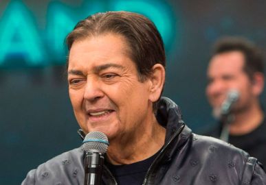 Faustão estaria seguindo uma boa recuperação após transplante de rim e conversando bastante, diz colunista
