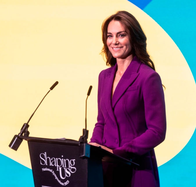 Kate Middleton teria sido vista <i>feliz, relaxada e saudável</i>, diz jornal